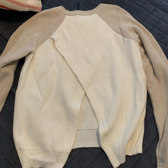 ✨ ROOLEE Brand New Sweater ✨ - Picture 2 of 2